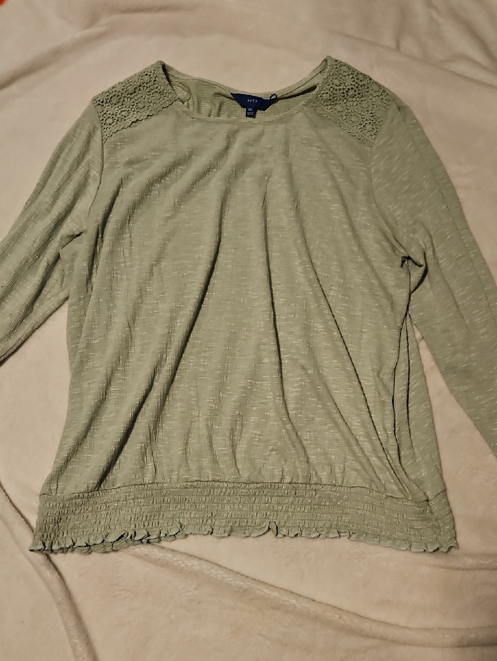 Apt. 9 Light Sage Green Long Sleeve Top with Lace Shoulders